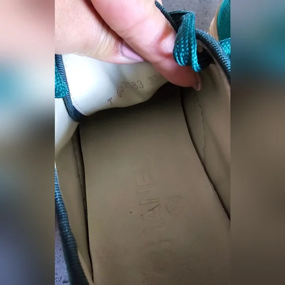 Chanel Sneaker Made In Italy💚 - Picture 11 of 17